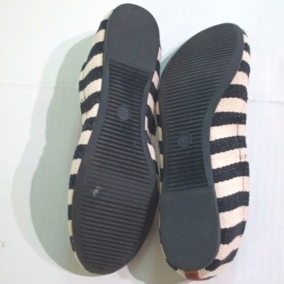 Mossimo Textile Upper Strips Flat Size 9.5 - Picture 8 of 8